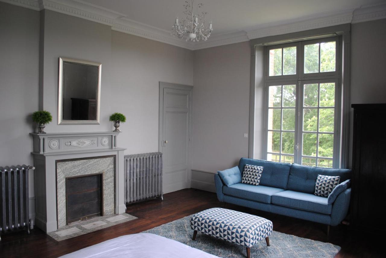 Chateau Mezger Albefeuille-Lagarde Extérieur photo